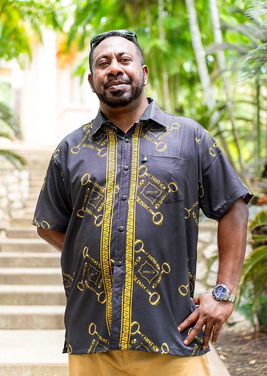 Men's Shirt Water Ladle